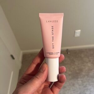 Lawless Beauty set the stage hydrating + soothing primer serum